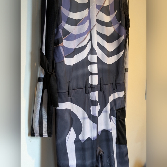 Spirit Halloween Fortnite Skull Trooper Skeleton Adult Large Costume - Picture 12 of 15